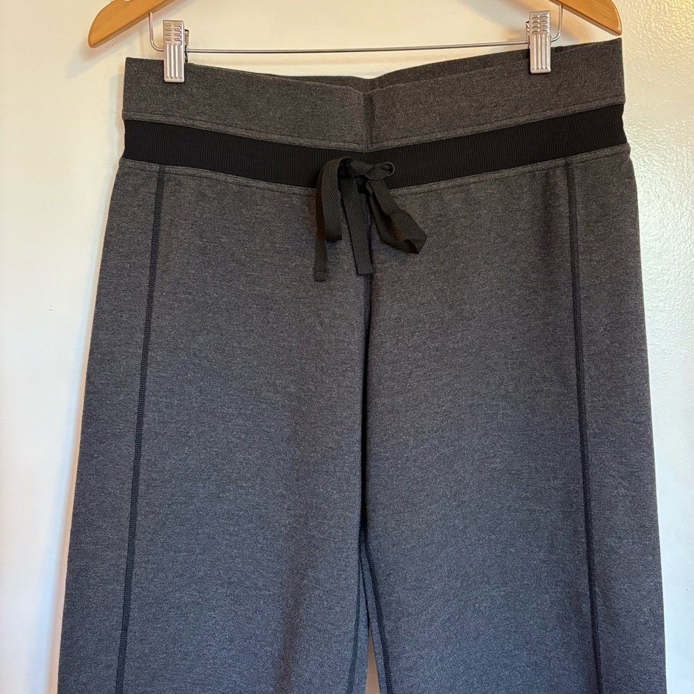 lululemon athletica Women's Gray and Black Athletic Shorts- Size US 10